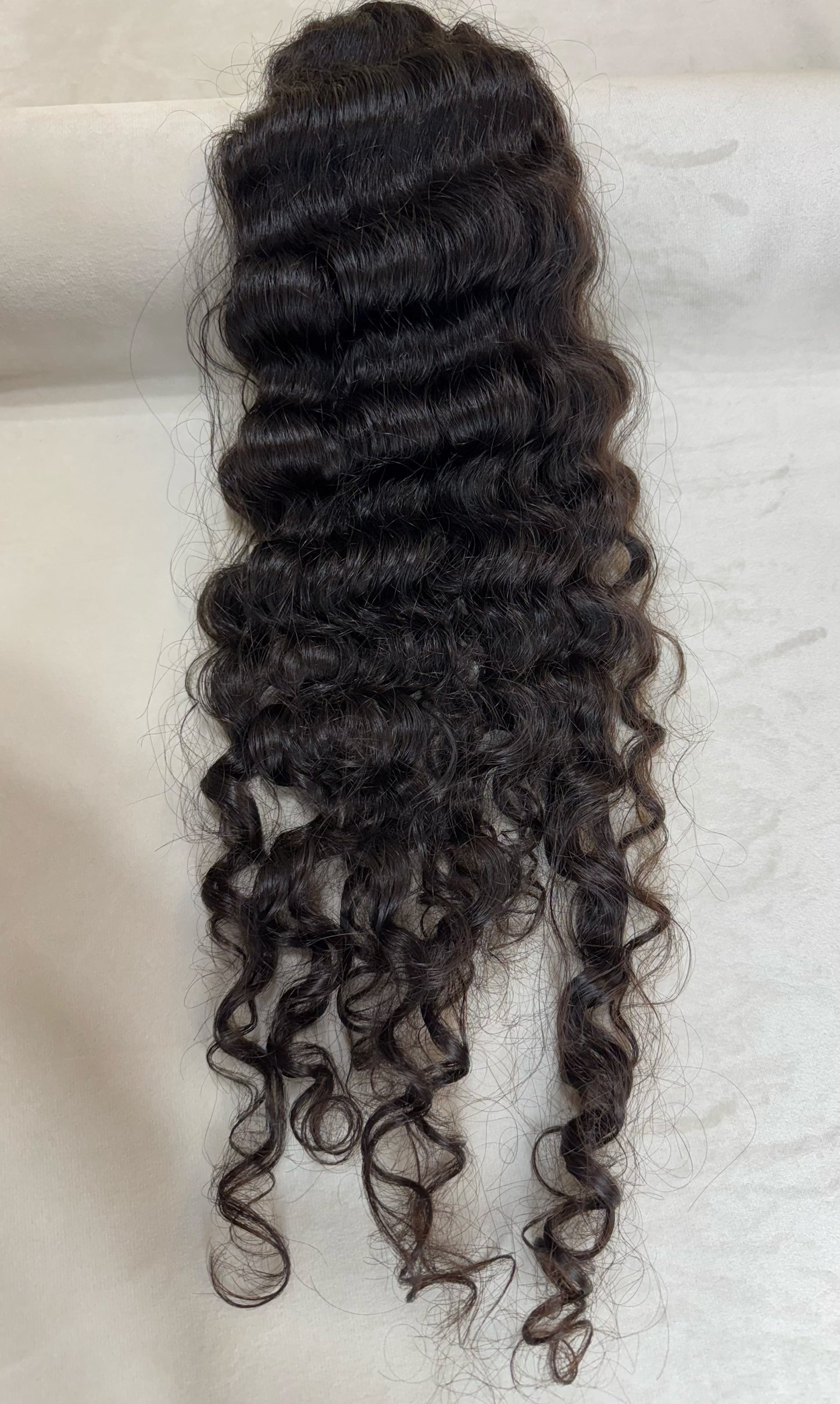 Cabelo Humano Brasileiro - Castanho - Cacheado - 58 cm 102 g