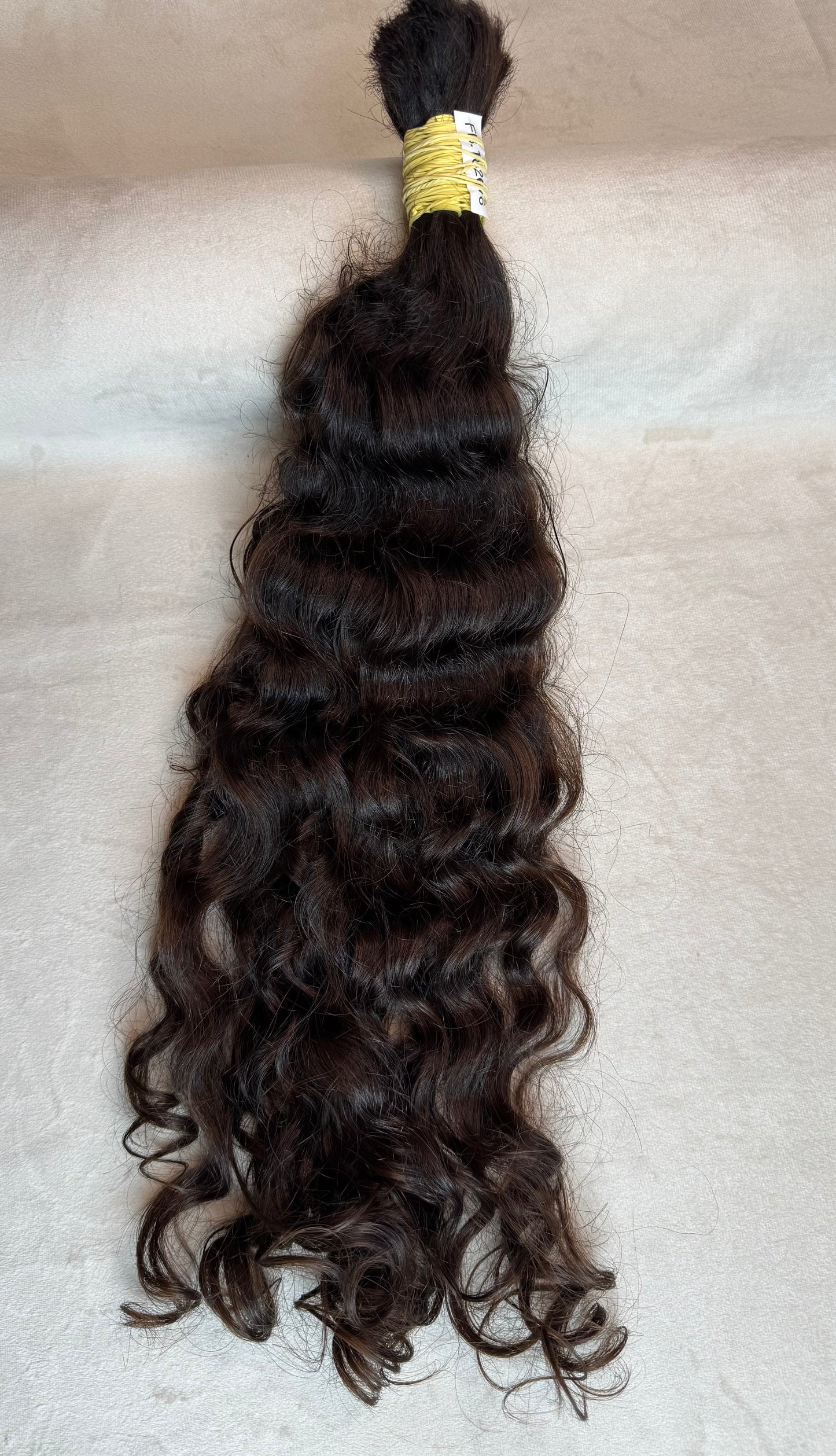 Cabelo Humano Brasileiro - Castanho - Cacheado - 135 g | 50 cm