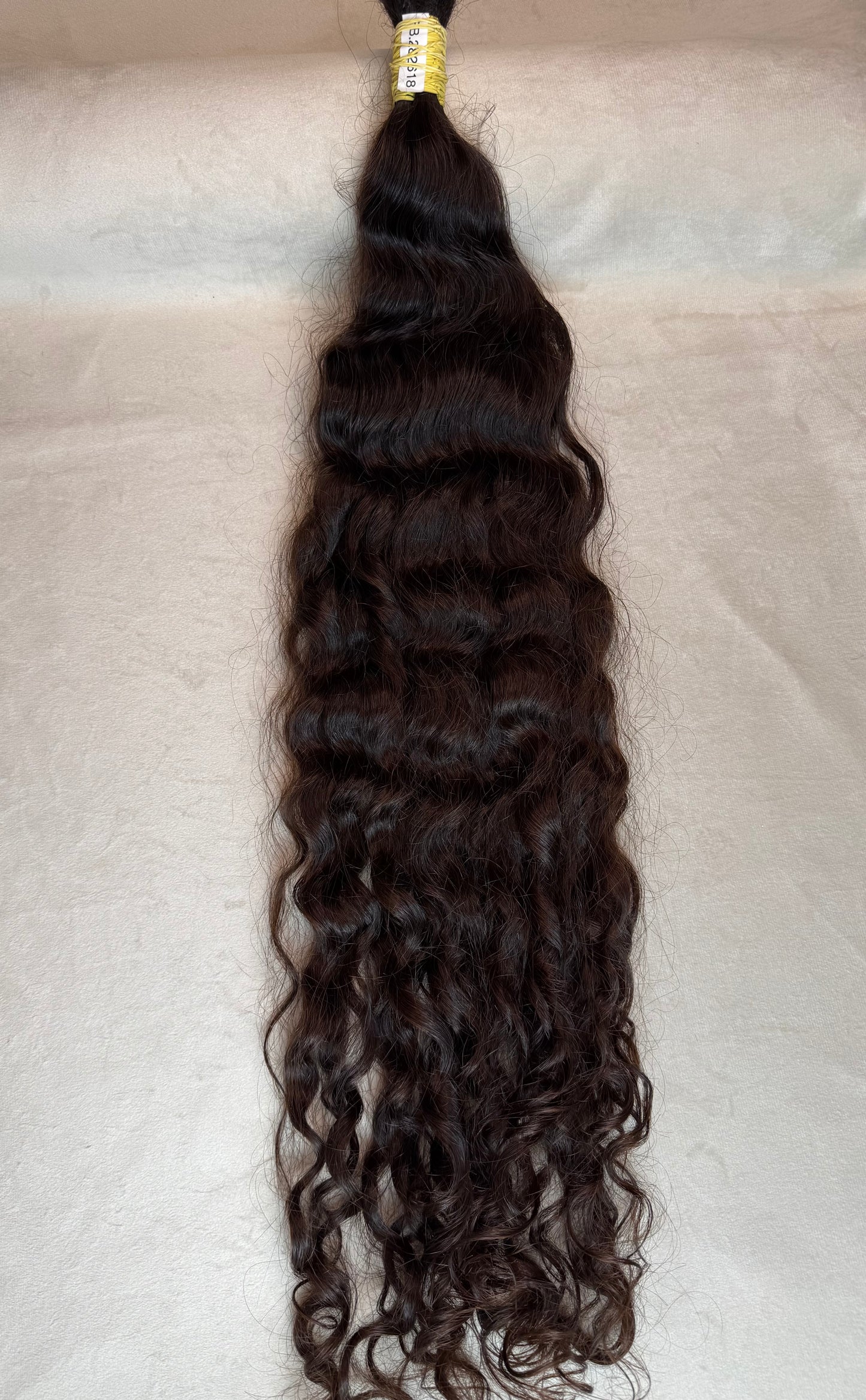 Cabelo Humano Brasileiro - Castanho - Cacheado - 145g | 70 cm