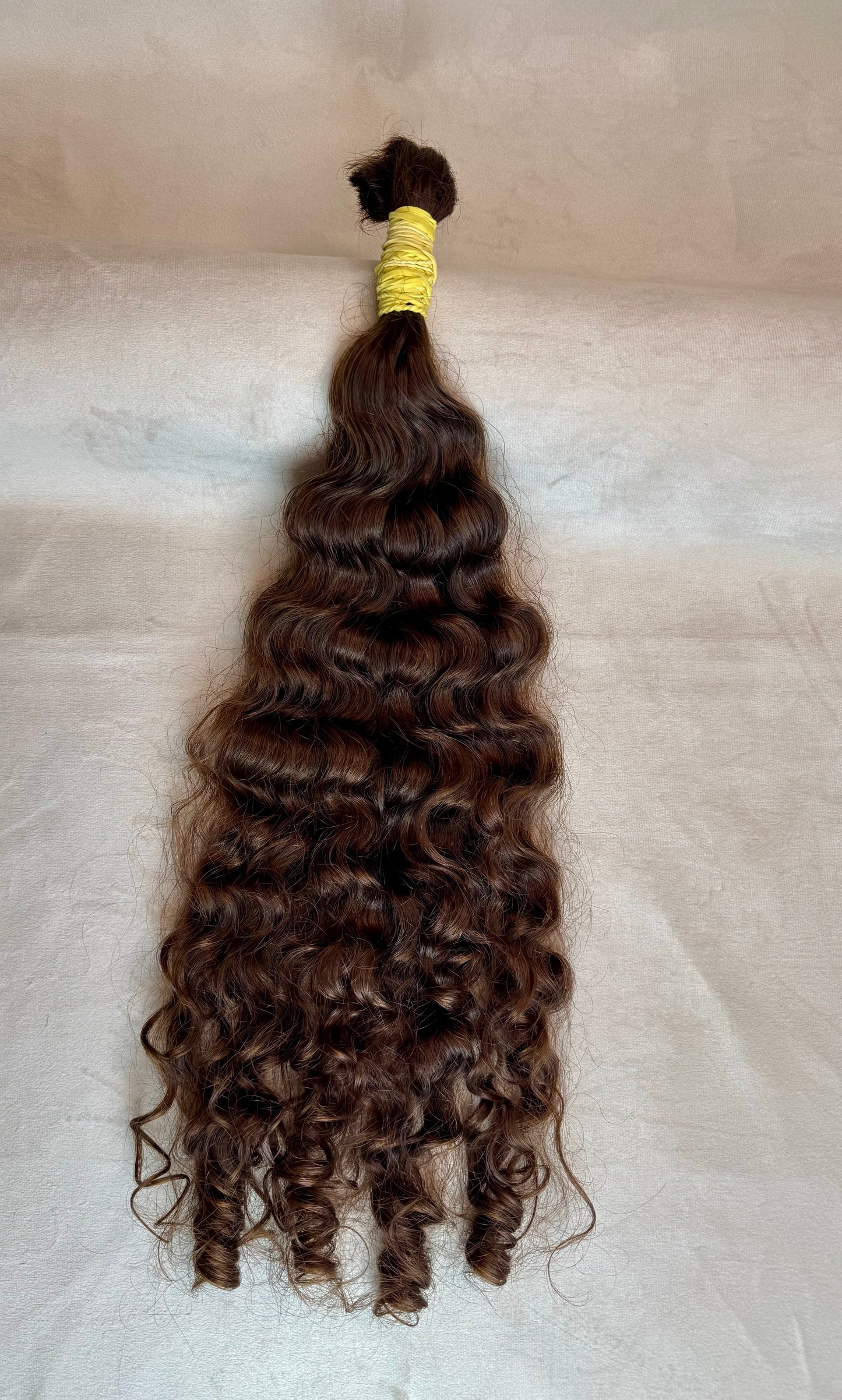 Cabelo Humano Brasileiro- Loiro Escuro- Cacheado - 50 cm | 105 g