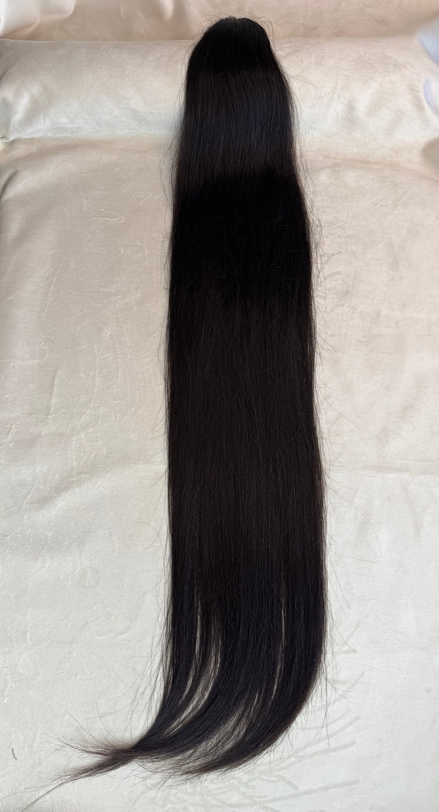 Cabelo Humano Brasileiro - Castanho - Liso - 220 g | 90 cm