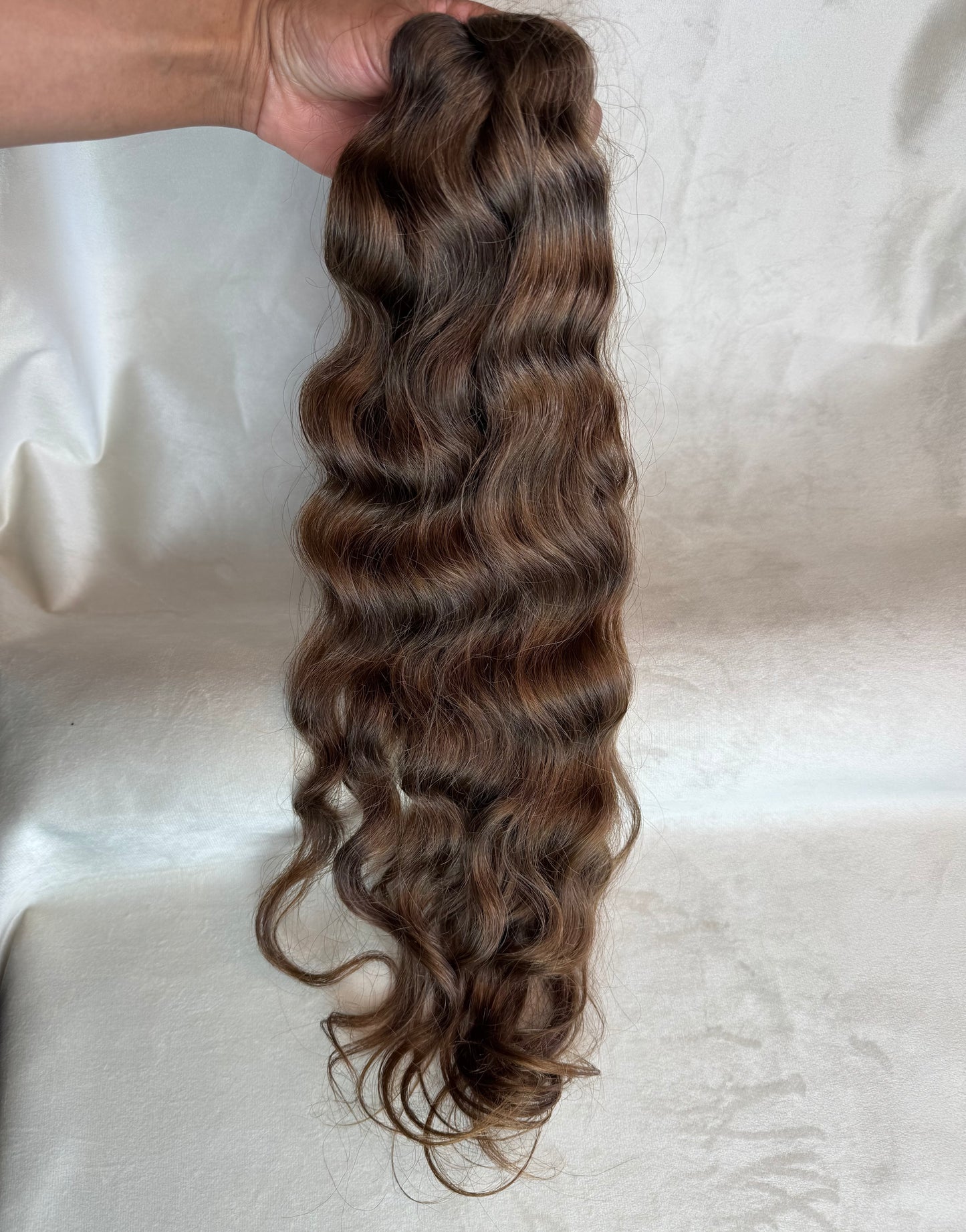 Cabelo Humano Brasileiro - Loiro Natural - Ondulado - 90 g | 58 cm