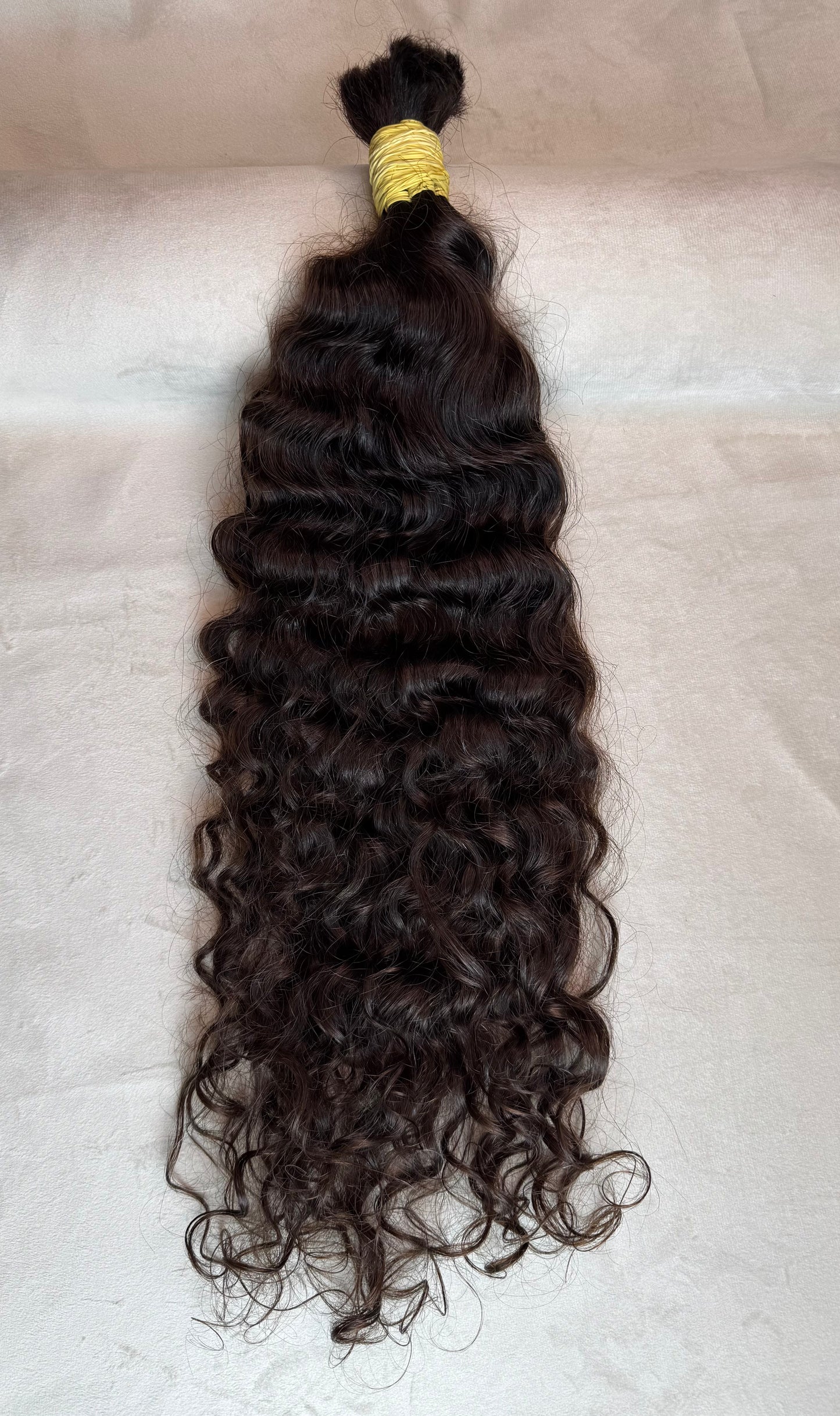 Cabelo Humano Brasileiro - Castanho - Cacheado - 180g | 58 cm