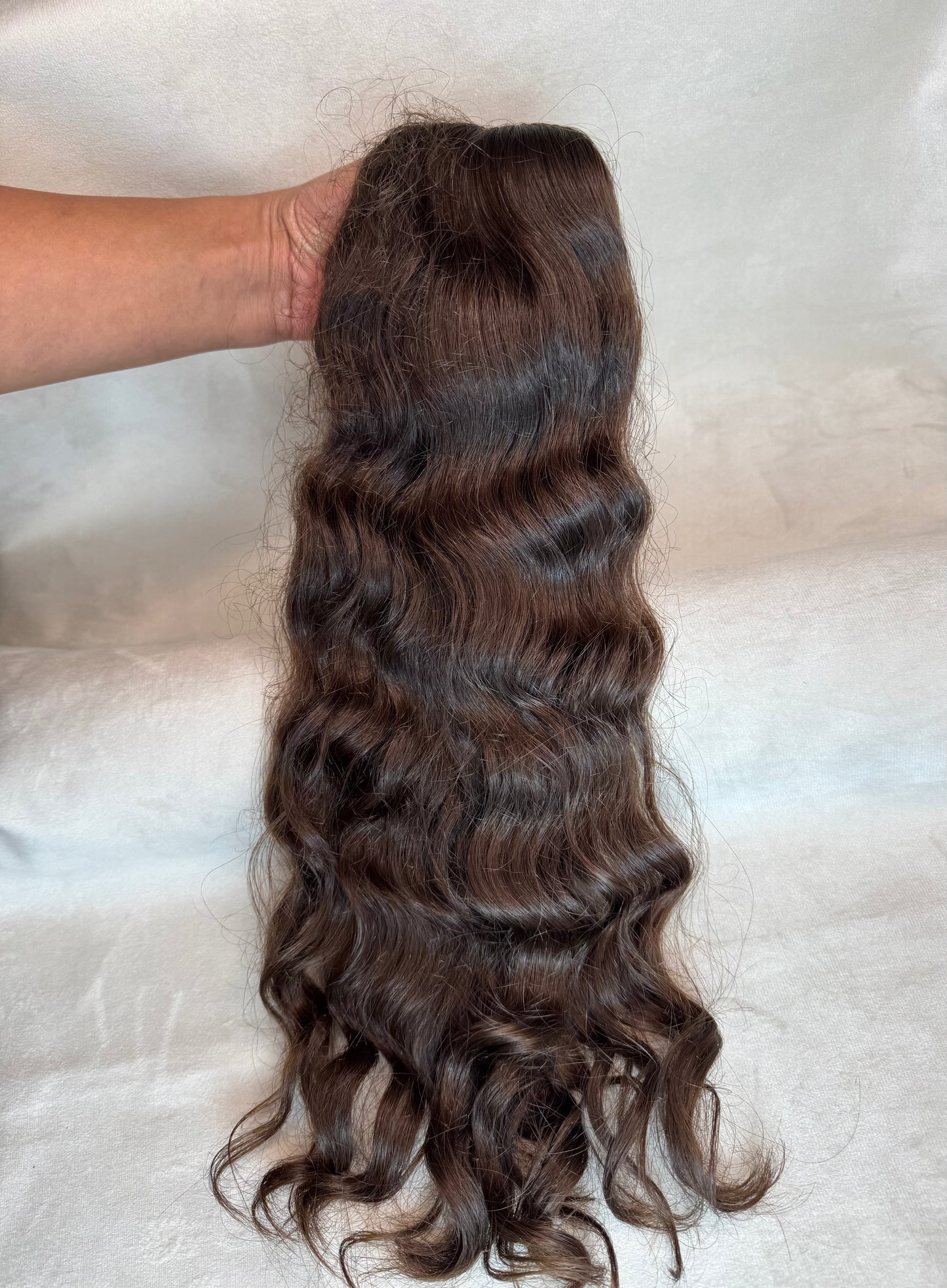 Cabelo Humano Brasileiro - Castanho Claro - Ondulado -115 g | 50 cm