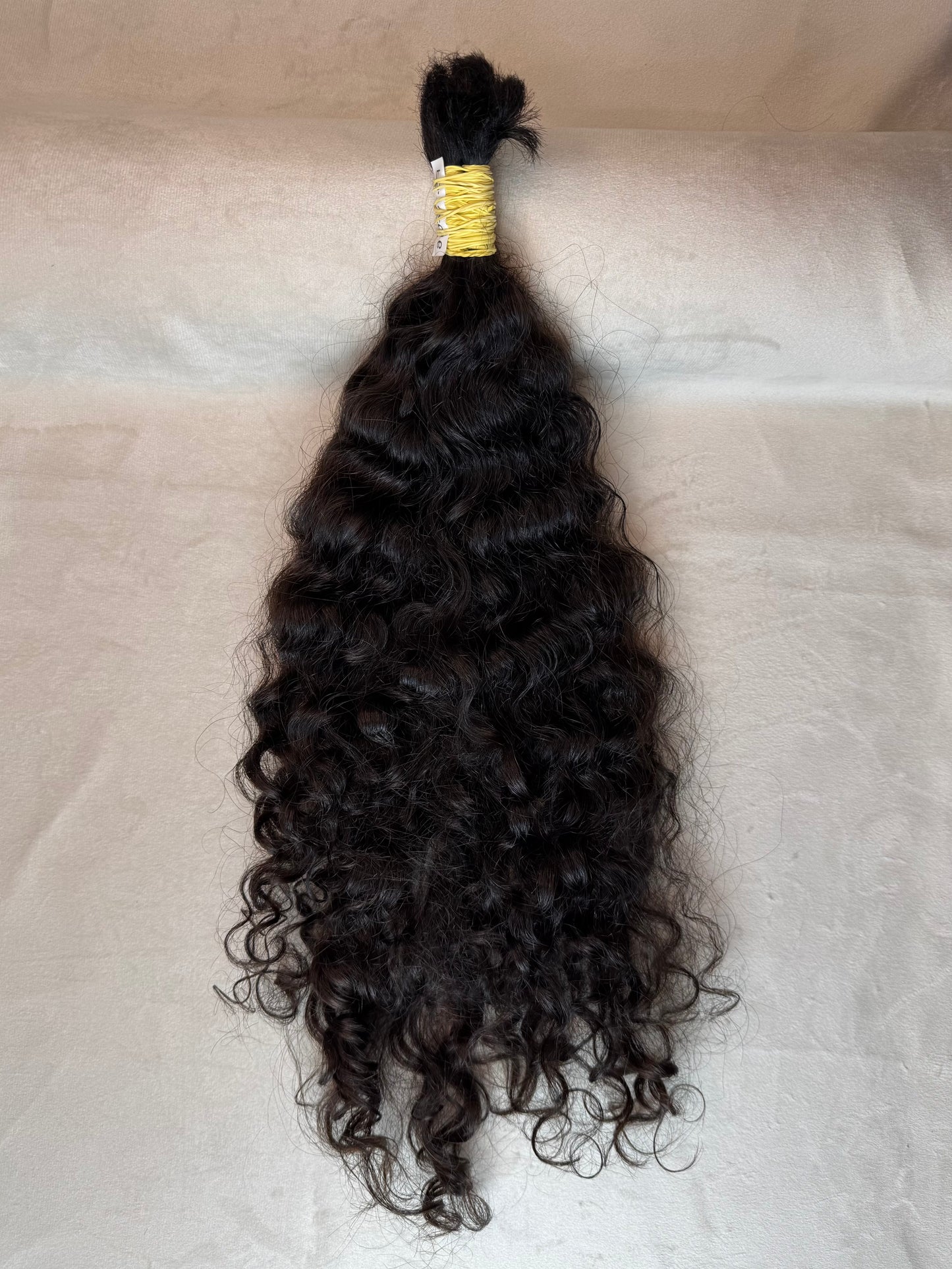 Cabelo Humano Brasileiro - Castanho - Cacheado - 85 g | 50 cm