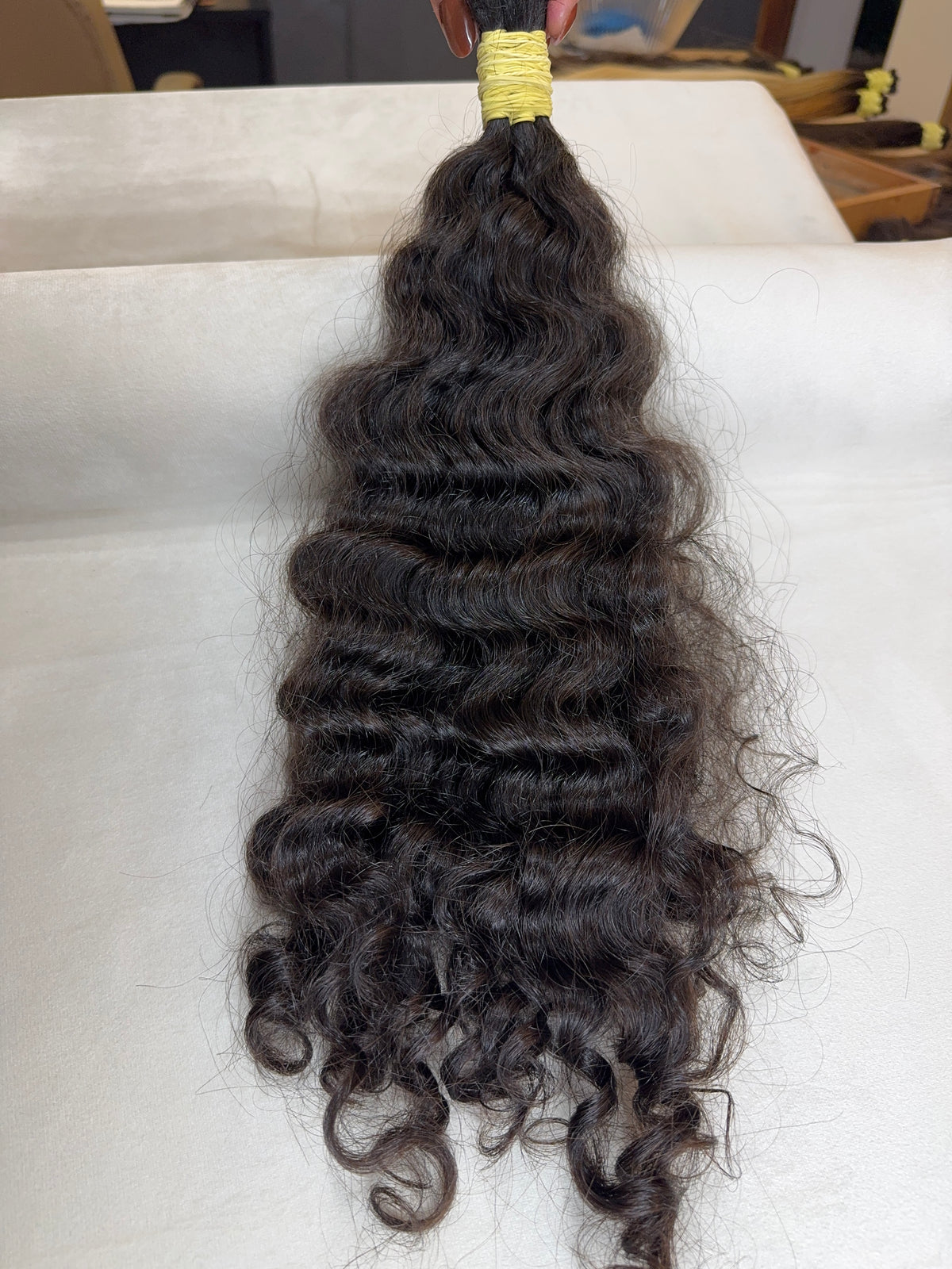 Cabelo Humano Brasileiro - Cacheado - Castanho - 45 cm | 109 g