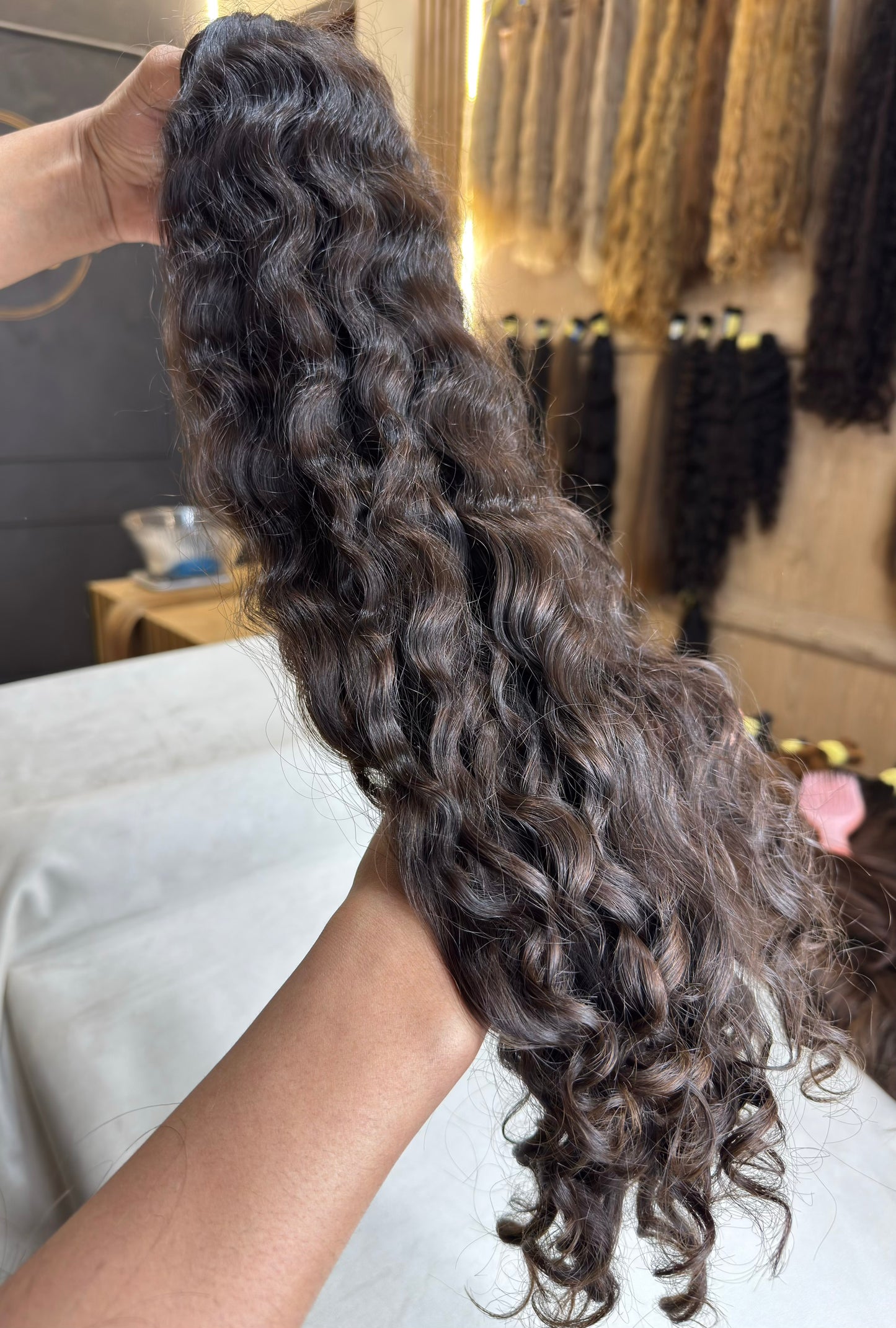 Cabelo Humano Brasileiro - Cacheado - Castanho - 60 cm | 160 g