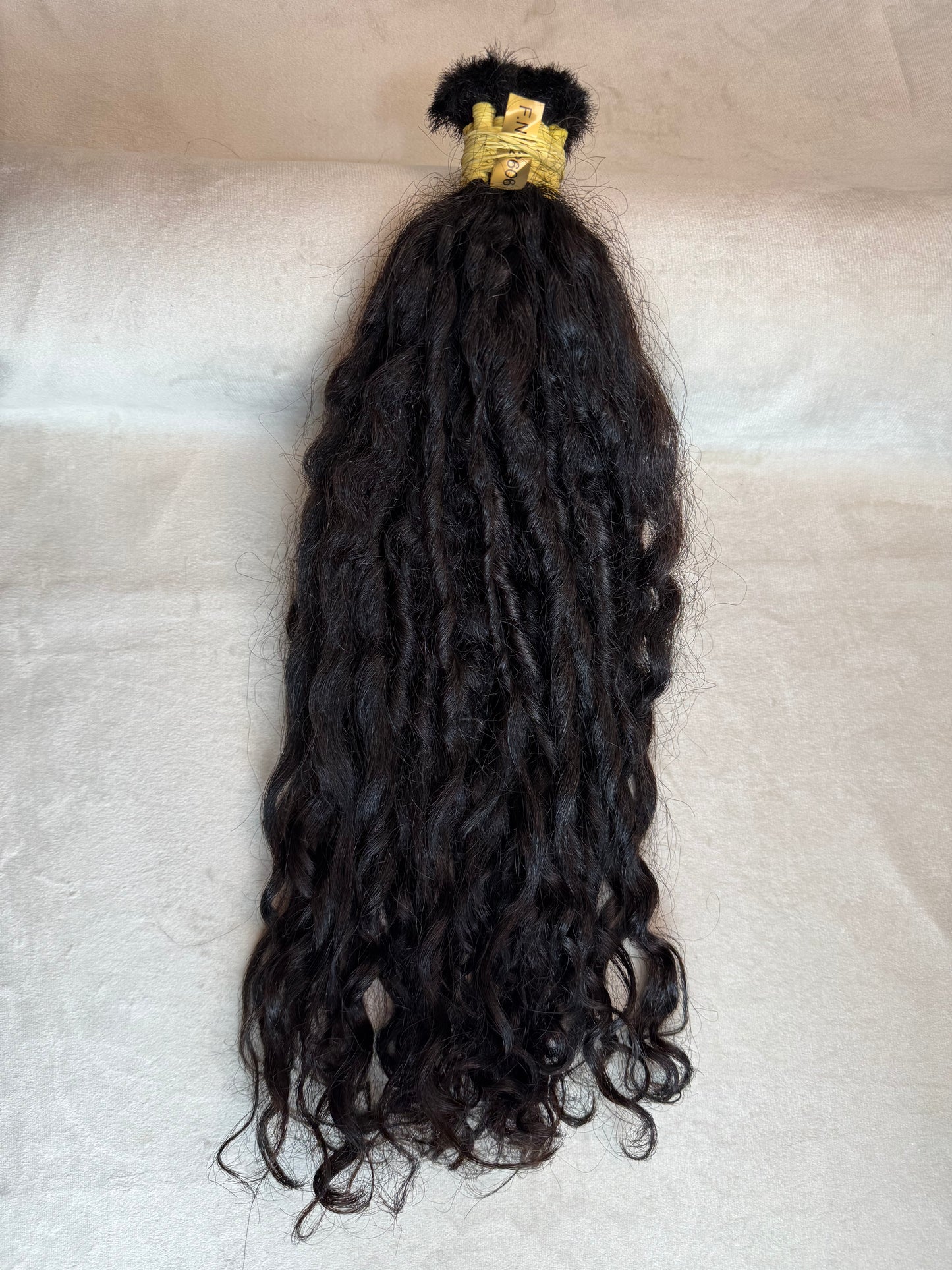 Cabelo Humano Brasileiro - Castanho - Crespo - 140 g | 40 cm